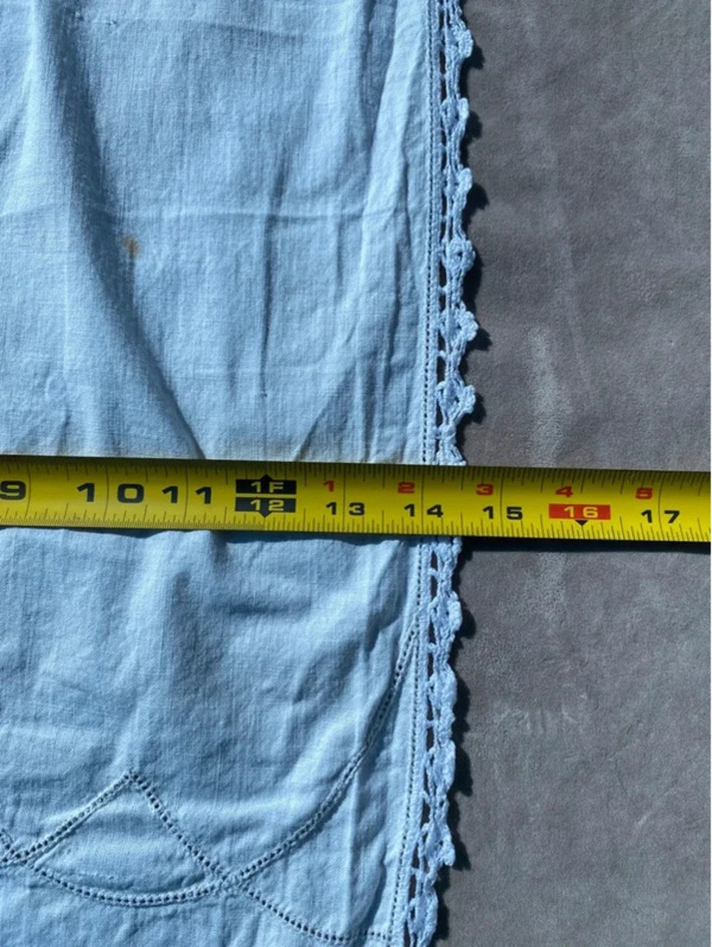 Vintage table runner, linen, white, with lace edges